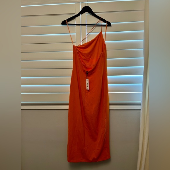 Dynamite Women’s Asymmetrical Open Back Midi Dress (S) - Picture 3 of 4